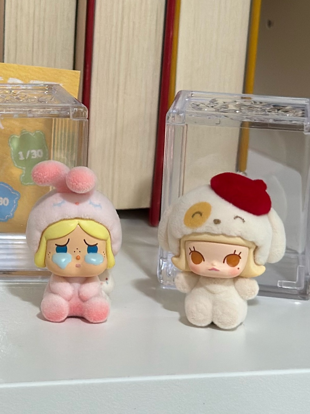 POP MART - Pop Beans Pajama Cross Dressing Series - Cry Baby & Molly